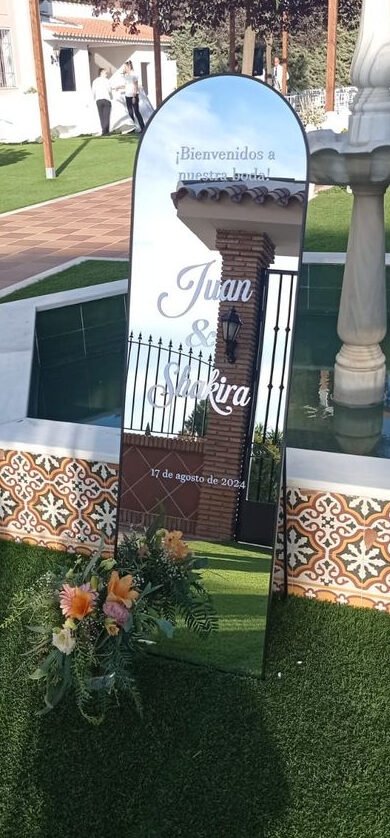 Espejo de boda personalizado