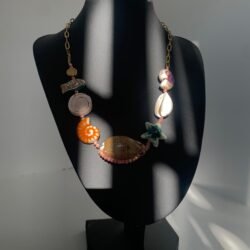 Collar caracolas naturales